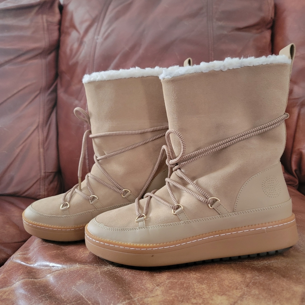 Cole Haan Cloud Feel Suede Snow Boots Sz8